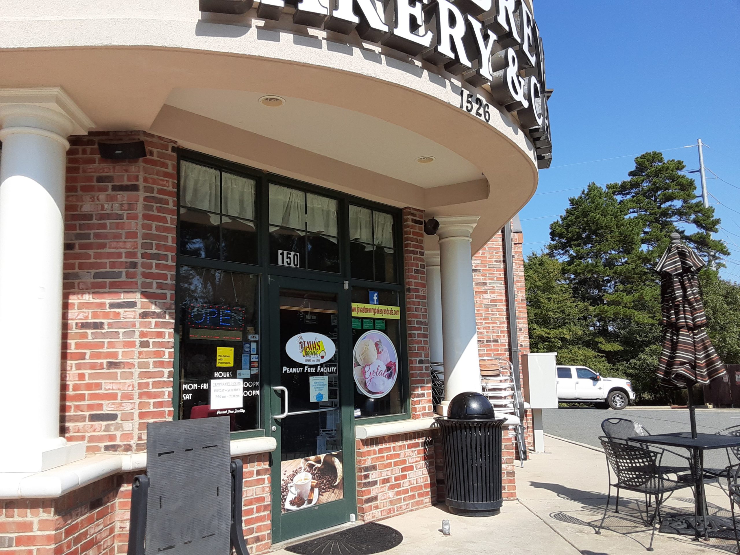 Java’s Bakery and Cafe Review